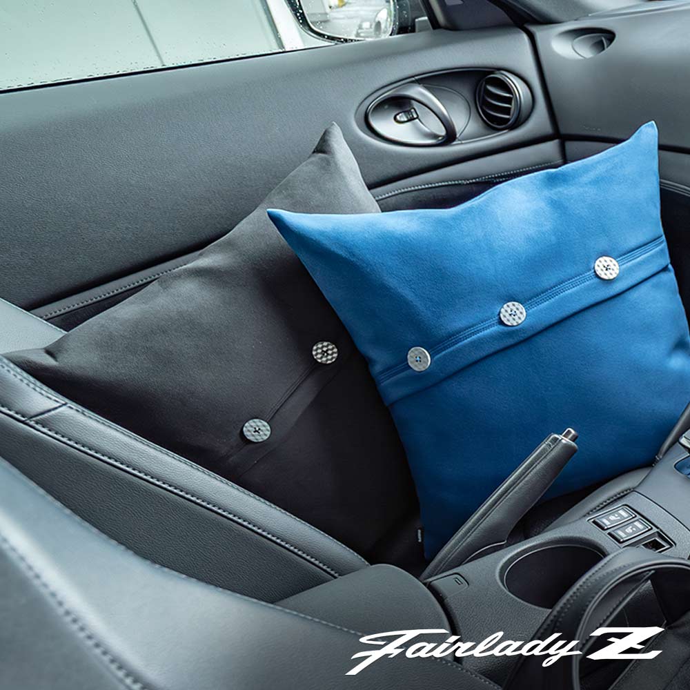 NEW】Cushion / Suede - Black - Fairlady Z | doacara公式オンライン