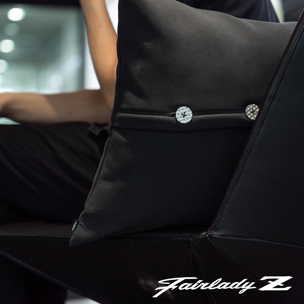NEW】Cushion / Suede - Black - Fairlady Z | doacara公式オンライン
